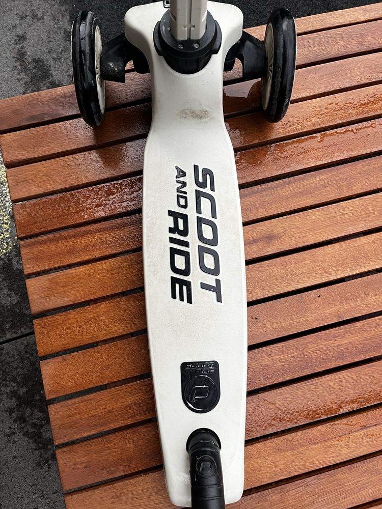 Hulajnoga jeździk dziecięca Scoot and Ride