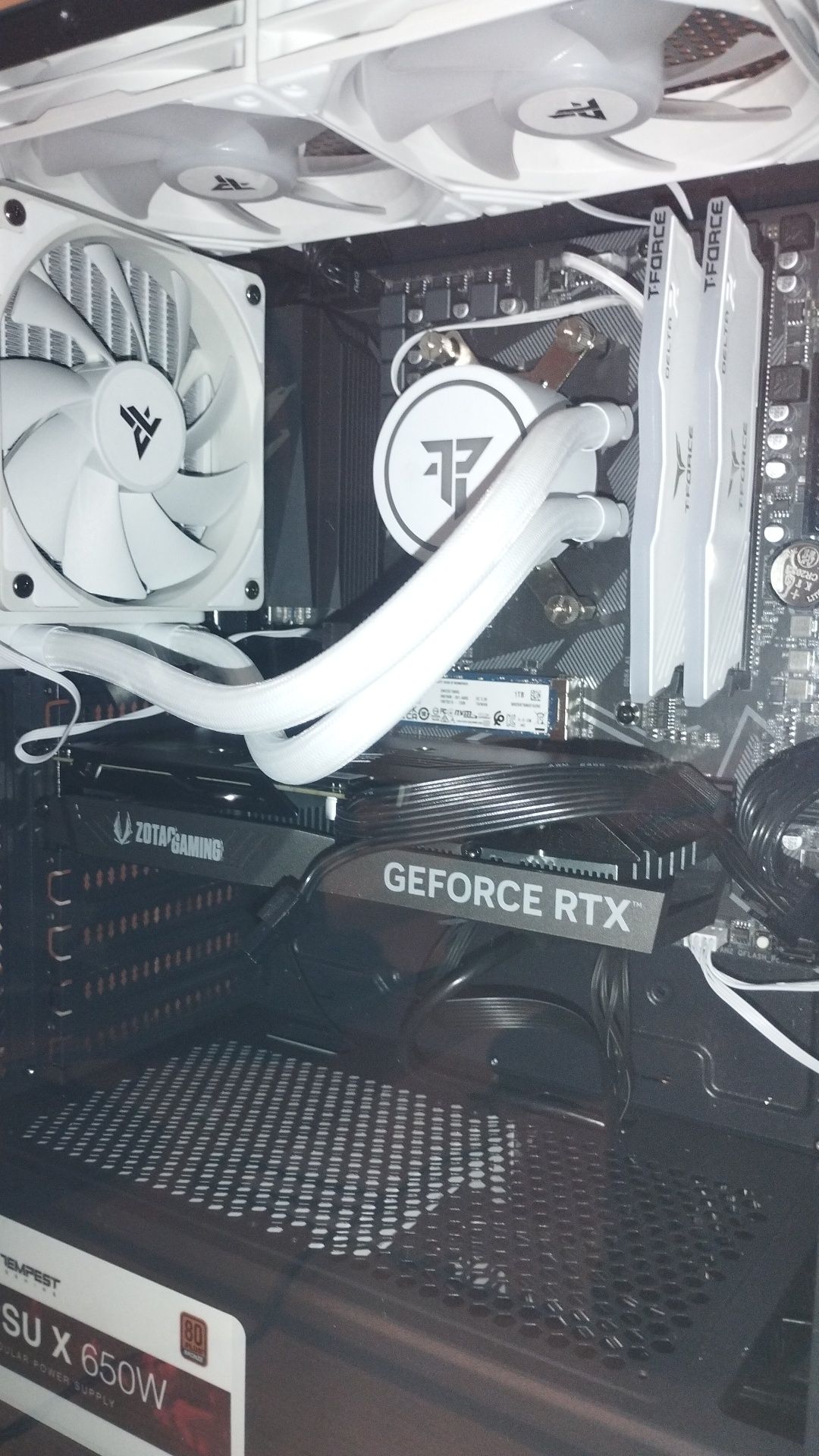 PC Gamer - Rysen 5 5000/RTX 3050