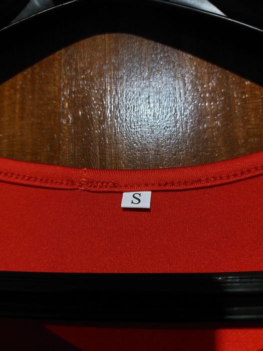 Vestido estampado com gola redonda