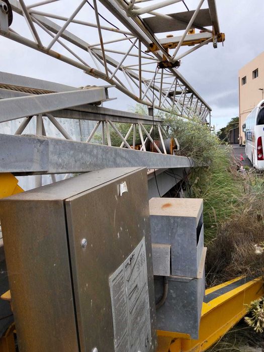 Grua automontante hidraulica