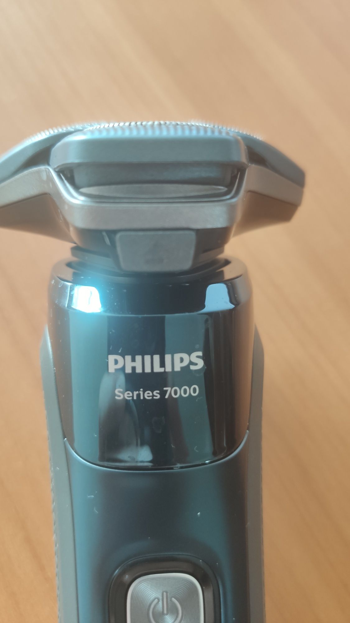 Электробритва philips S7786, полный комплект, состояние новой