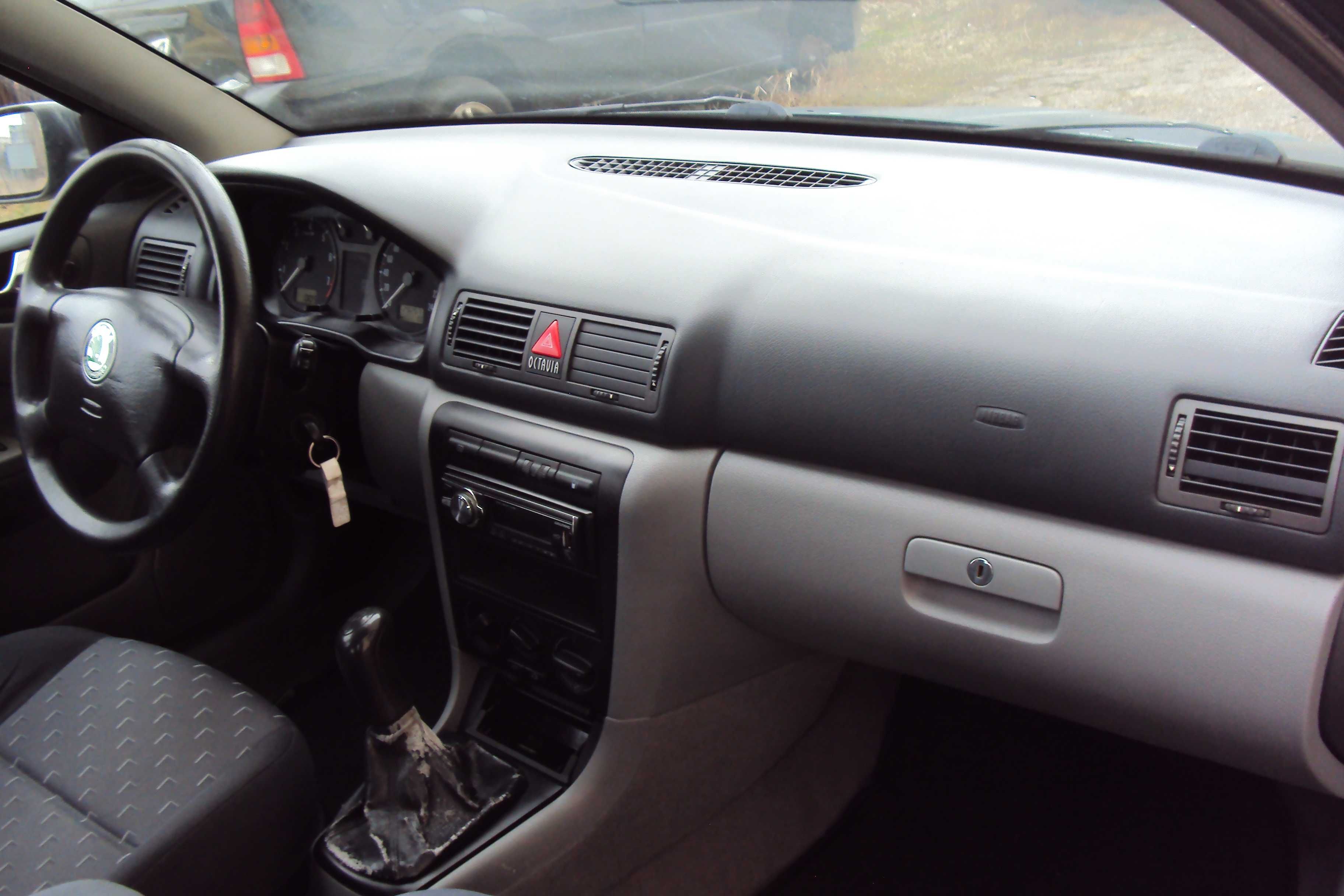 OKAZJA !! Skoda Octavia 2000r. 1.6 MPI KLIMA, Zarejestrowana, DO JAZDY