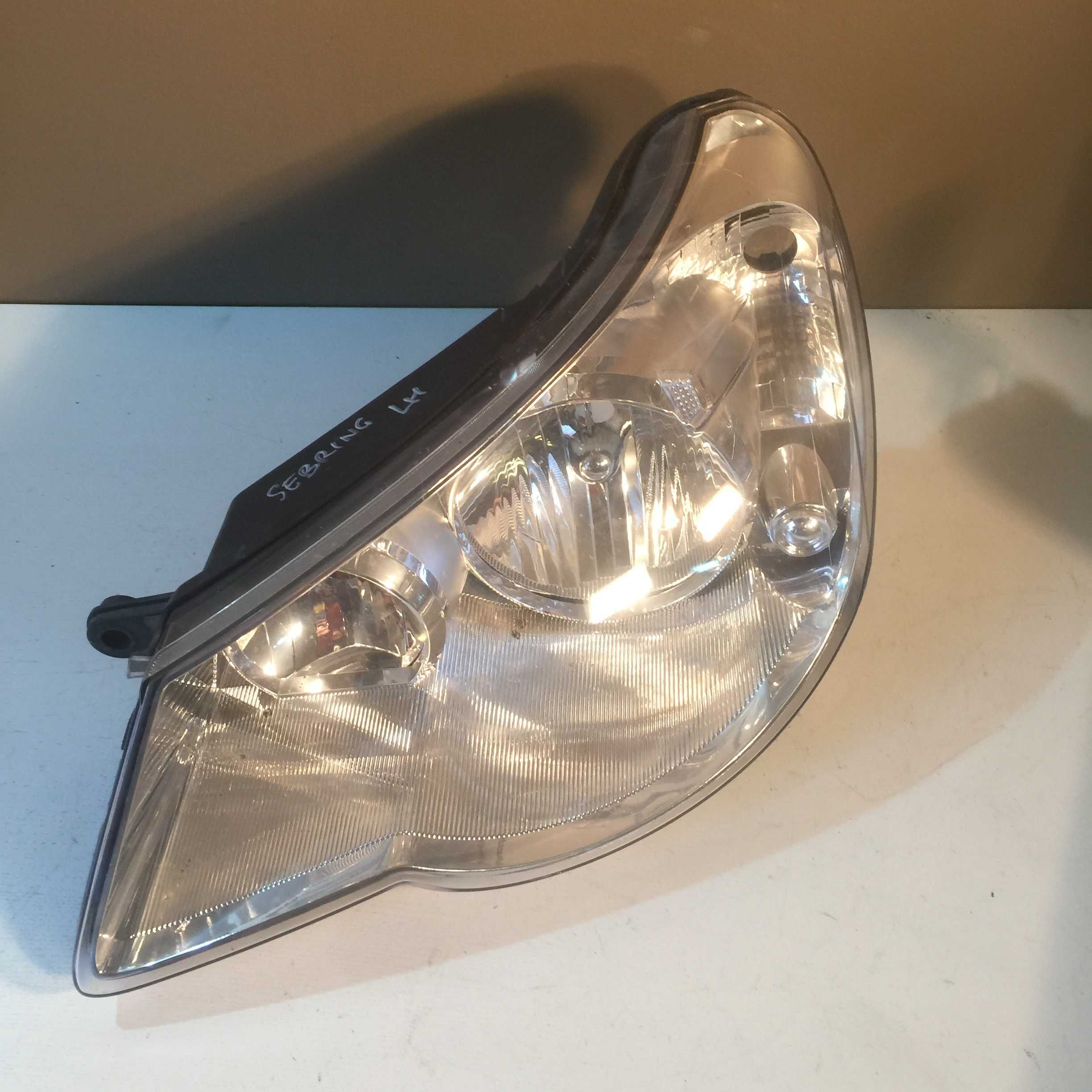 Chrysler Sebring JS 07-11 lampa przód przednia