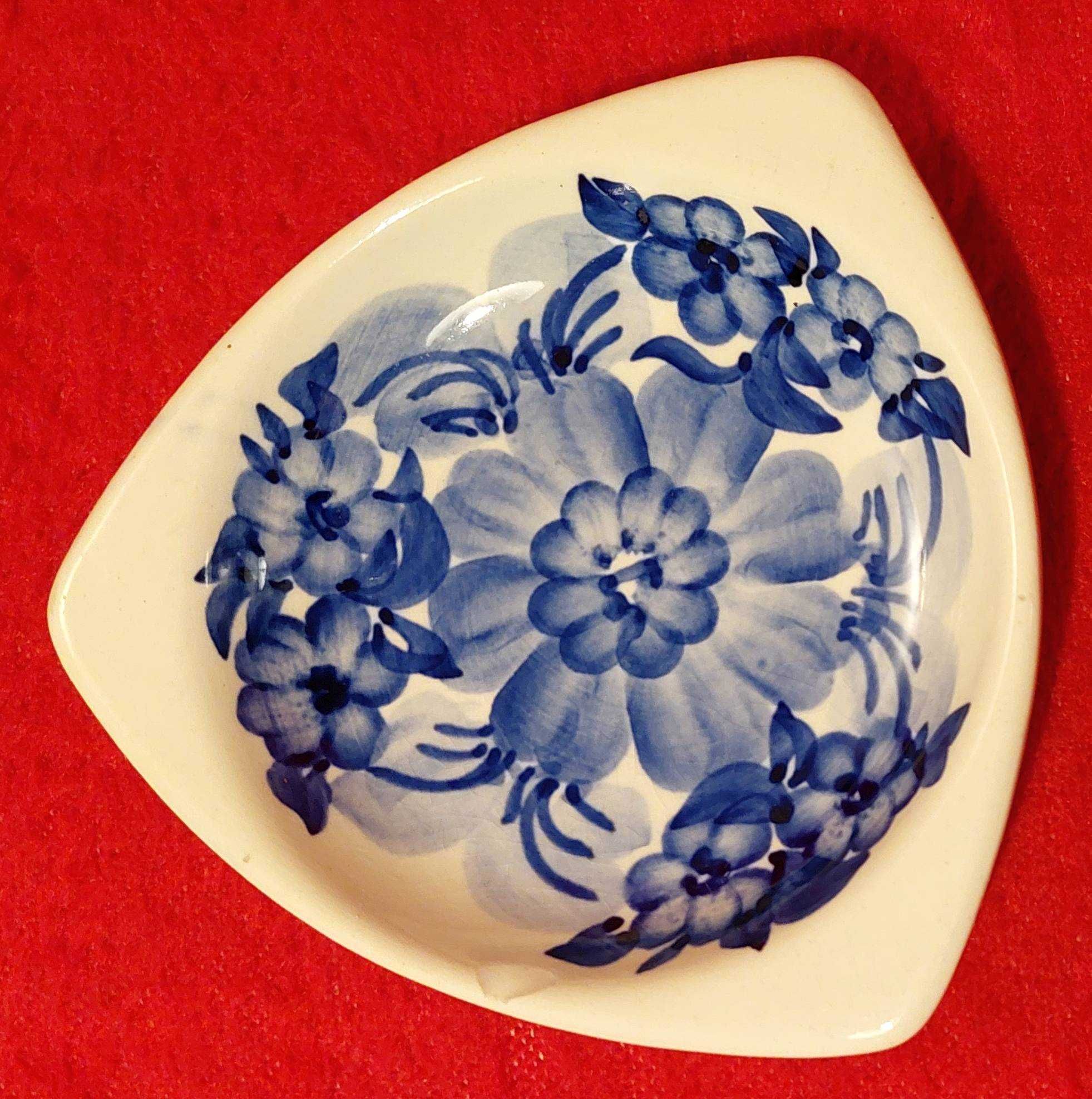 Stara popielniczka ceramiczna w stylu "Włocławek"