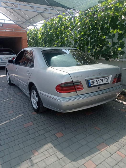 Мерседес 210 рестайл.