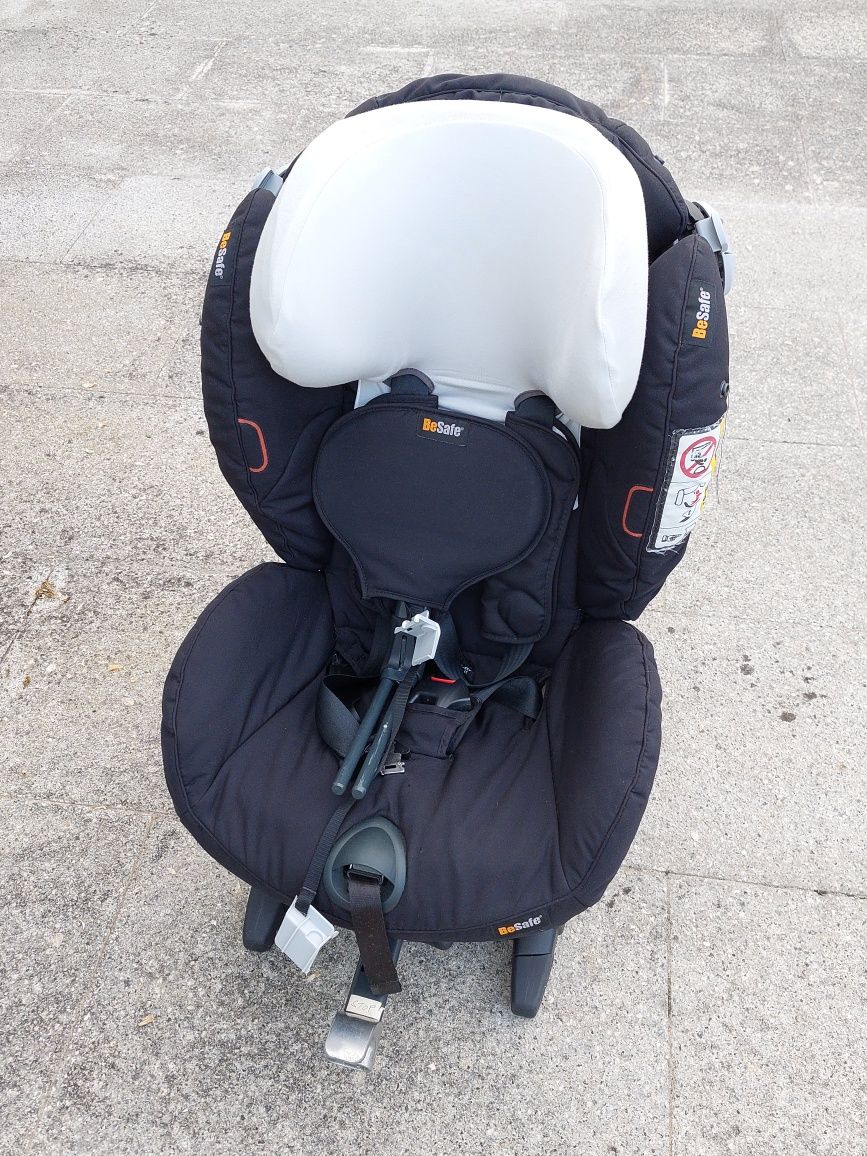 Cadeira Auto para bebé isofix da BeSafe modelo  izicombi