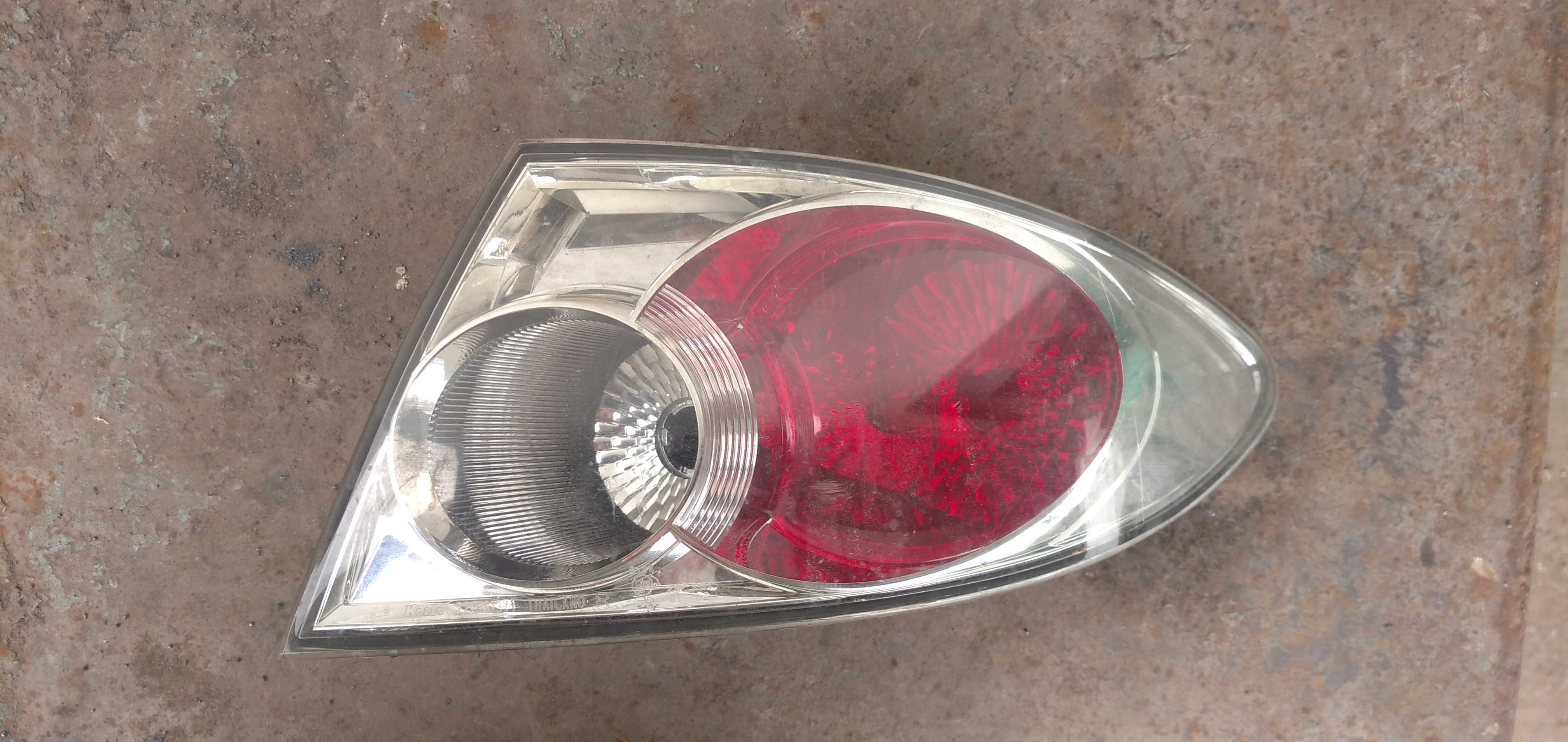Mazda 6 задние фонари (внутренние 3)