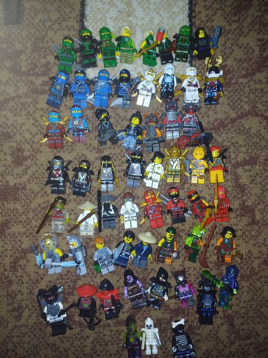 Аналог фігурки, аксесуари, набори ніндзяго. Бейблейди