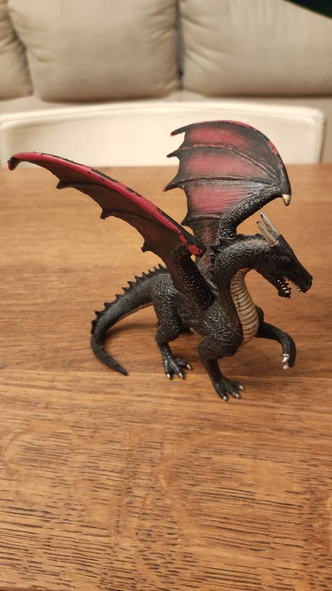 Figura Dragão de Aço da Mojo