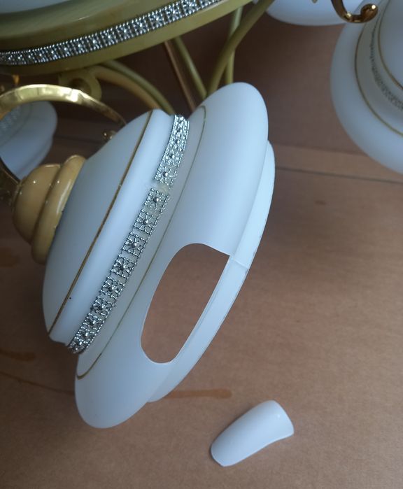 Люстра большая на 7 лампочек