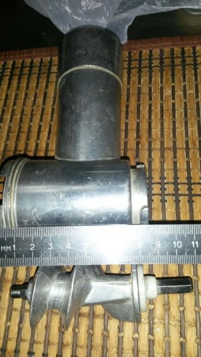  продам корпус шнека, венчик, насадка на блендер