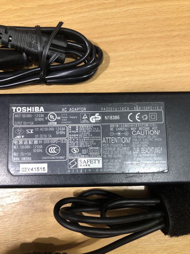 Зарядное устройство TOSHIBA адаптер к комп