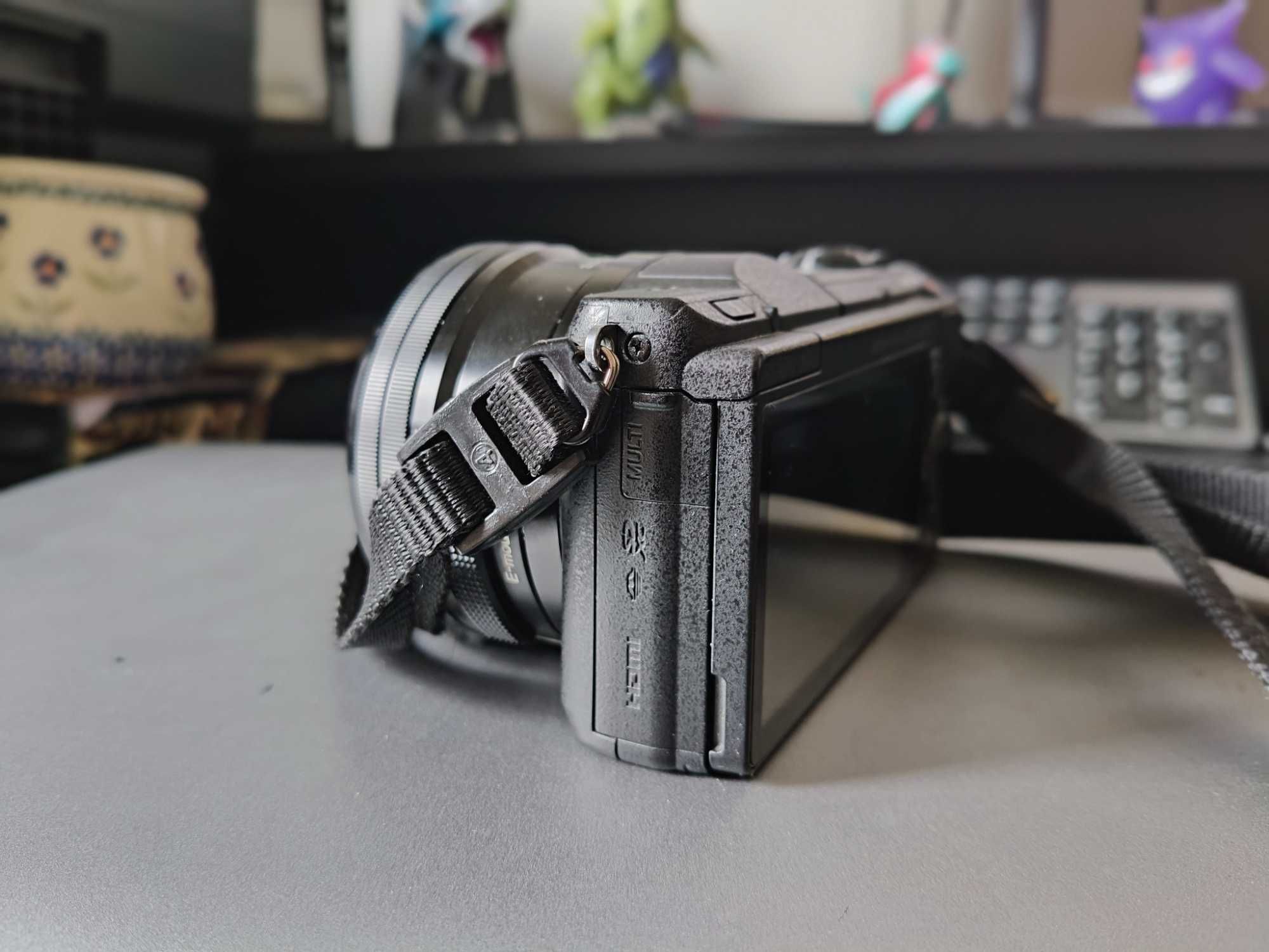 Sony Alpha A5100 + obiektyw Samyang + dodatki