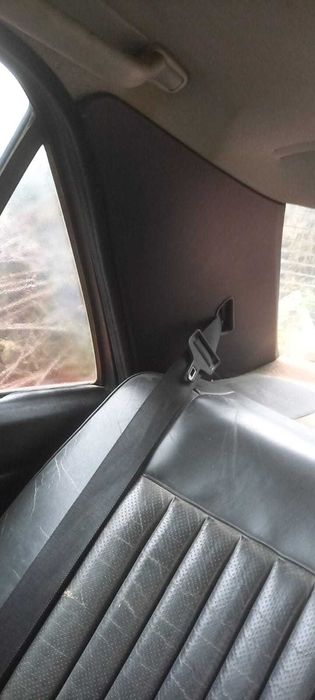 Vendo Mercedes 200D w124 às peças