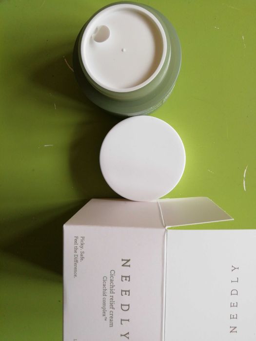 krem do twarzy Needly z wąkrotą azjatycką