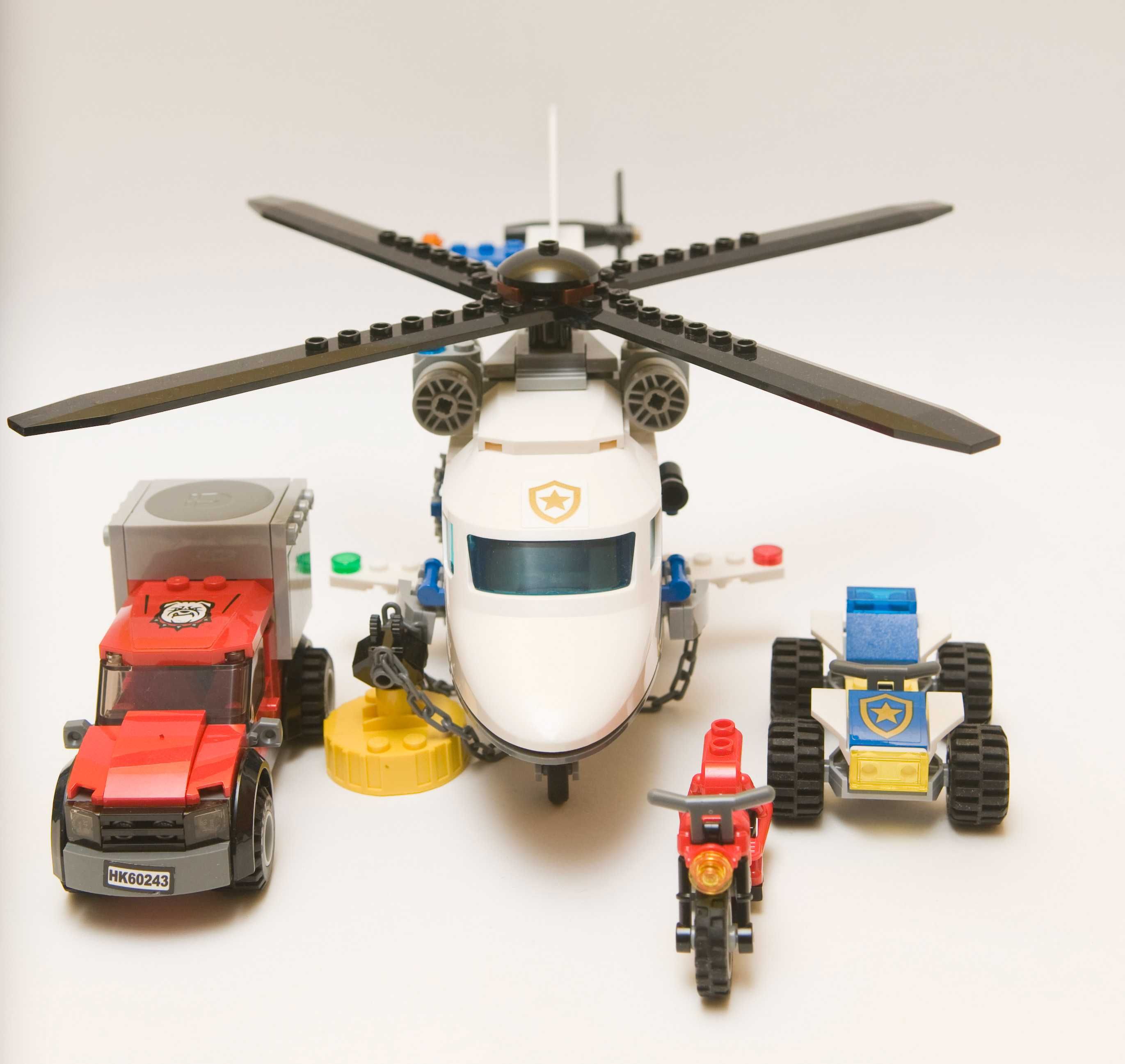 LEGO City 60243 Police Helicopter Chase