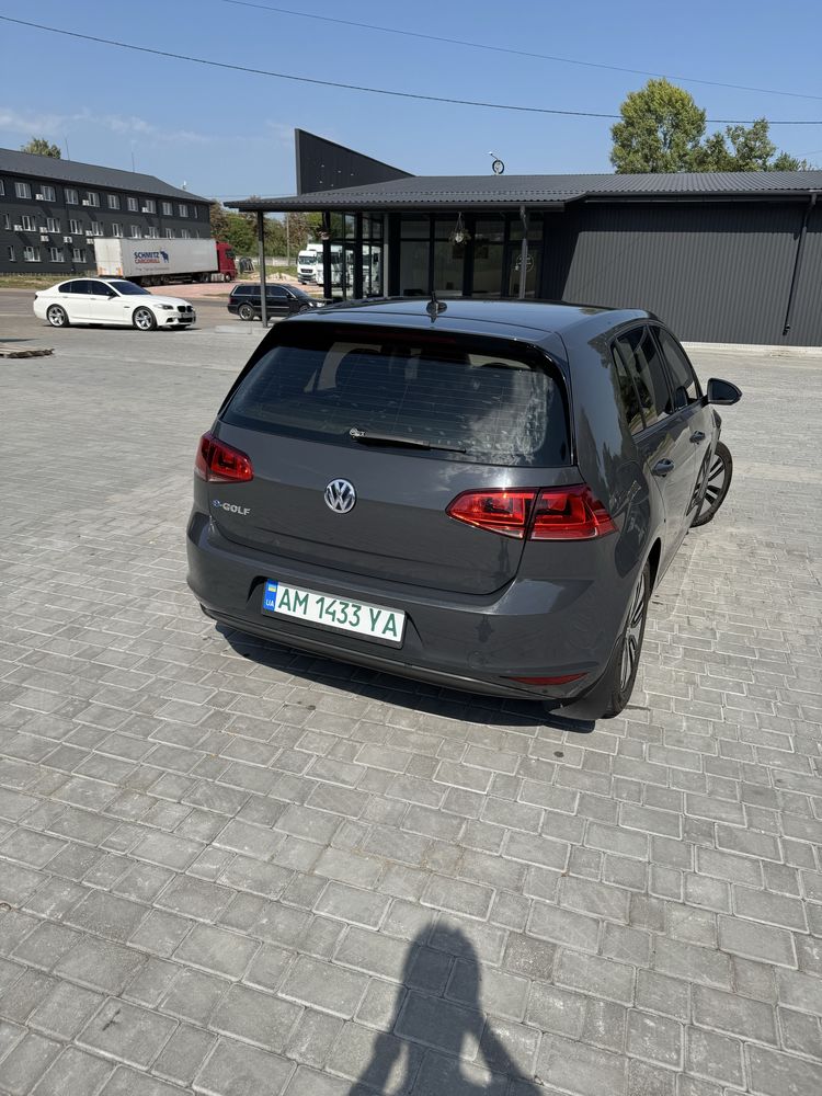 Volkswagen e-Golf 2016 24 kWt