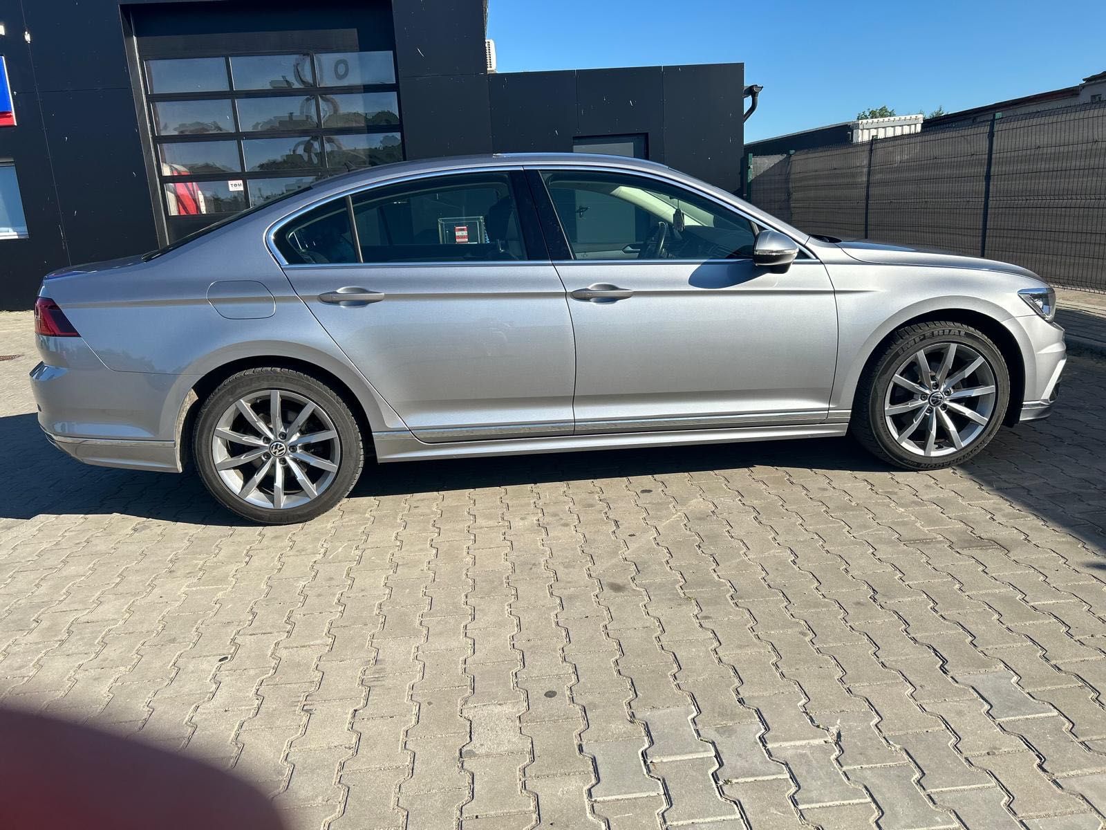 VW Passat B8 R-Line