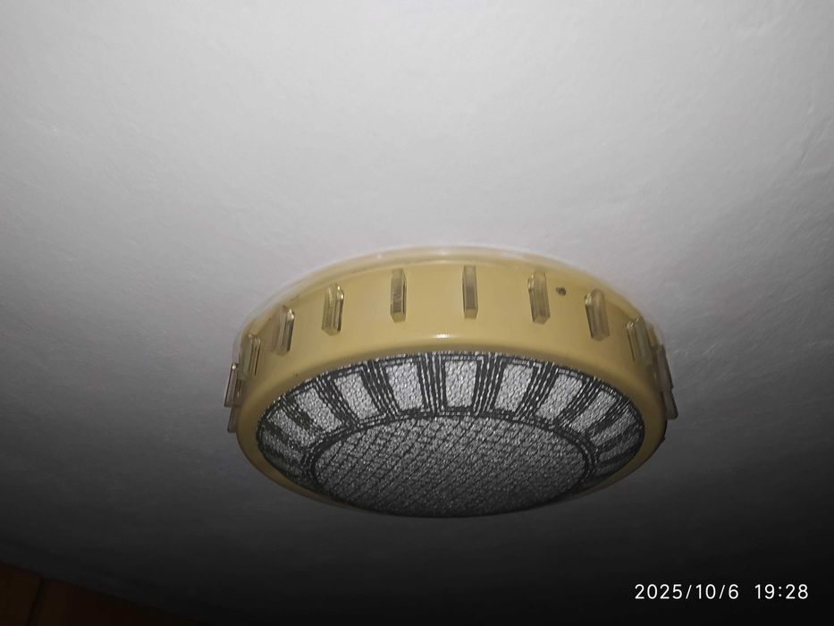 Duży plafon sufitowy NRD
