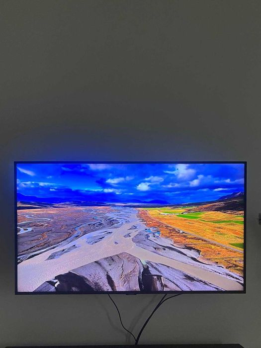 Samsung QE43Q60T 43″ QLED 4K – Ótimo Estado + Todos os Acessórios