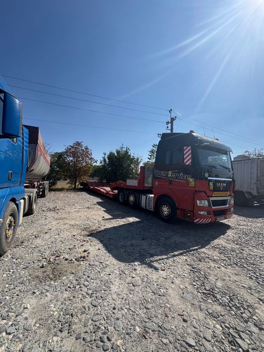 Тягач з тралом передній заїзд