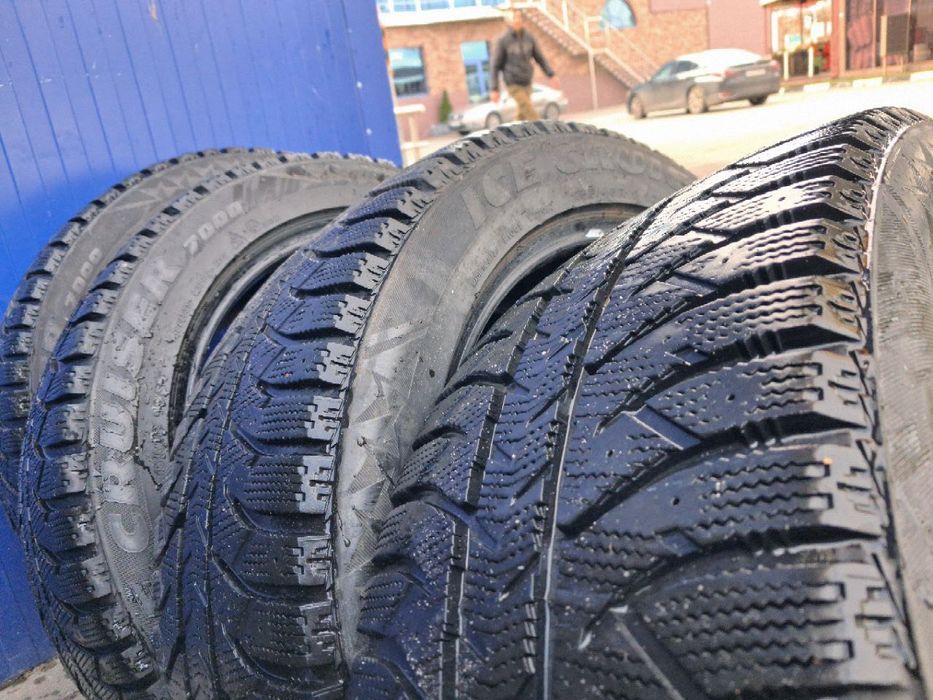 Шини зимові 255/45 R18