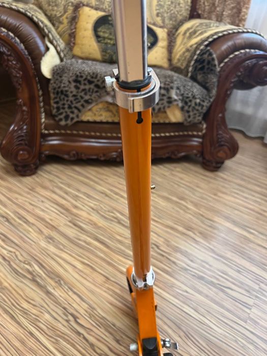 Фірмовий дитячий самокат