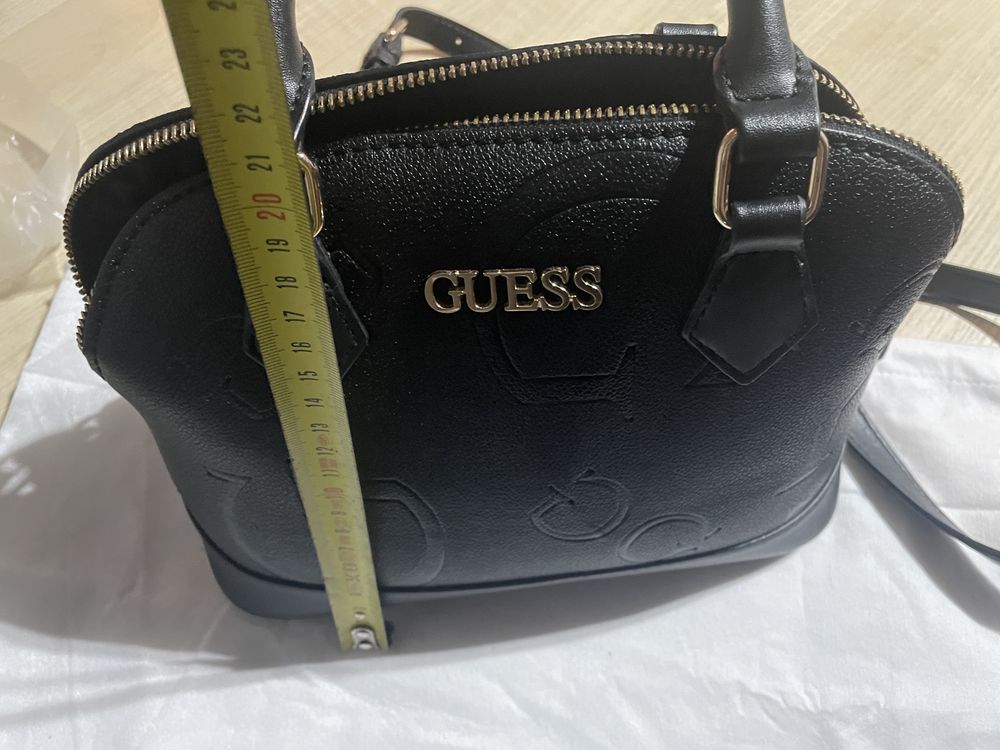 Torebka marki Guess