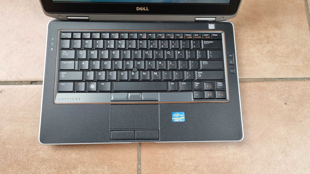 DELL Latitude E6320 i5-2520M 8GB Ram 256GB SSD Win10 do diagnostyki