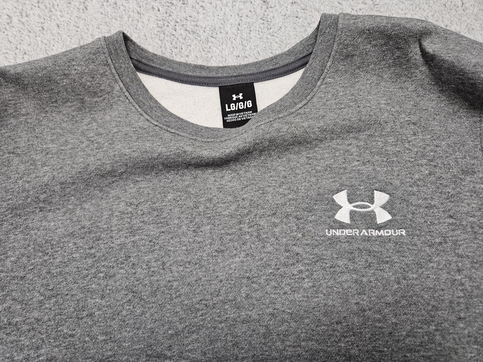 Світшот утеплений чоловічий Under Armour Essential Fleece Crew