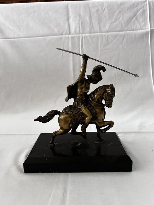 Estátua de Joana d’Arc a Cavalo - Réplica da Escultura de Emmanuel Fré