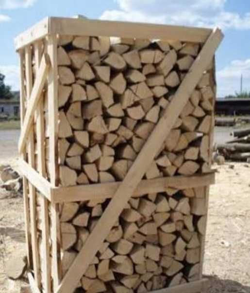 Продаю колоті дрова на европалетах. Дуб,Граб, Акація.