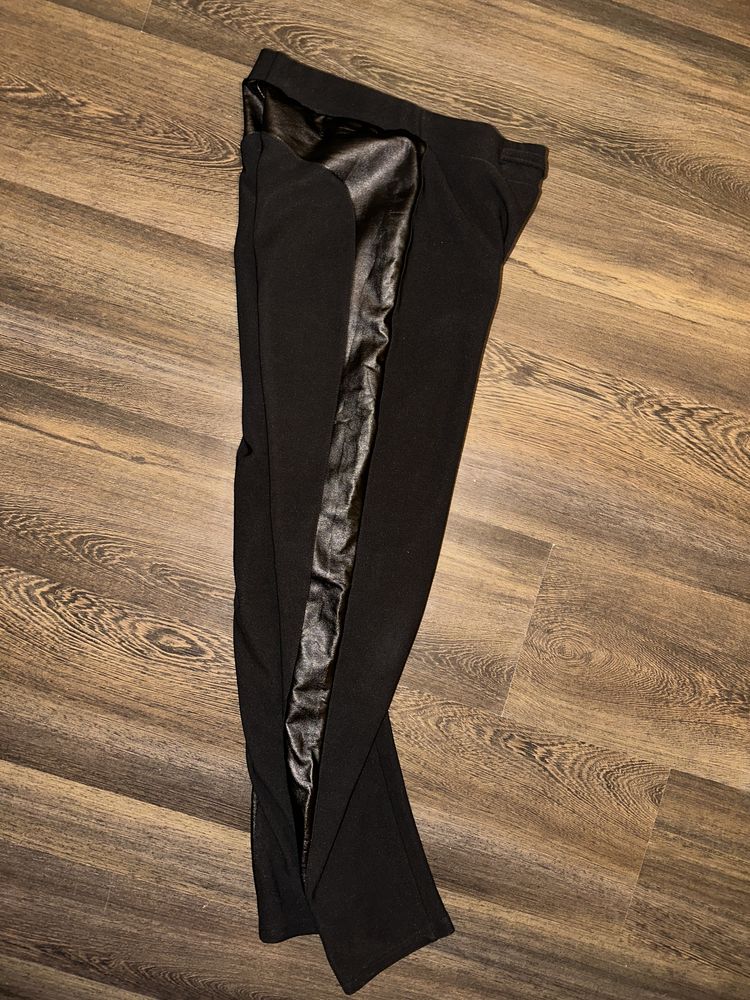 Spodnie czarne elastyczne 36-38 eleganckie wstawki z imitacji skóry
