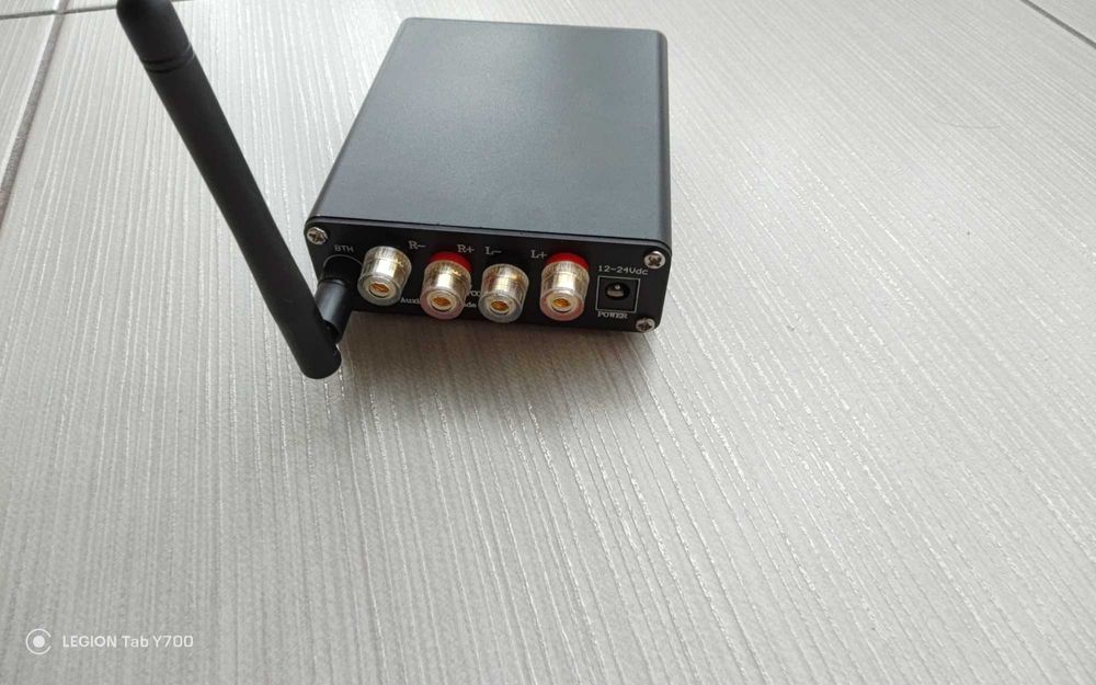 Усилитель с BT5.0 и auxin.