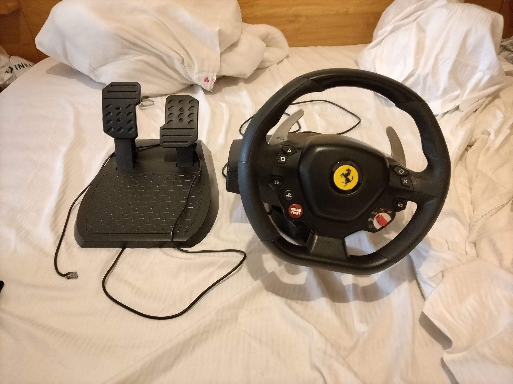 Volante Thrustmaster T80 Ferrari 488 GTB Edition PS5/PS4/PC