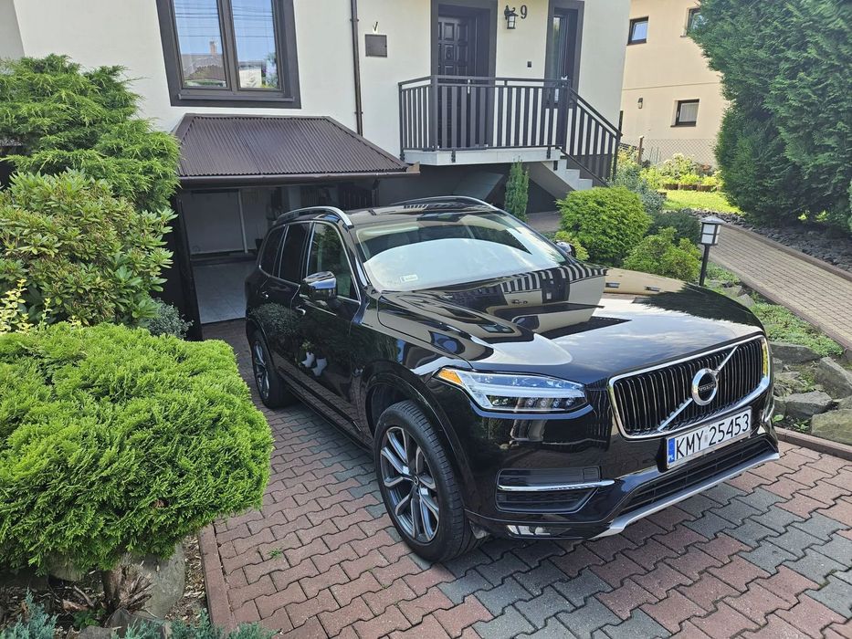 Volvo XC 90 VOLVO XC90 T5 Momentum 7os.