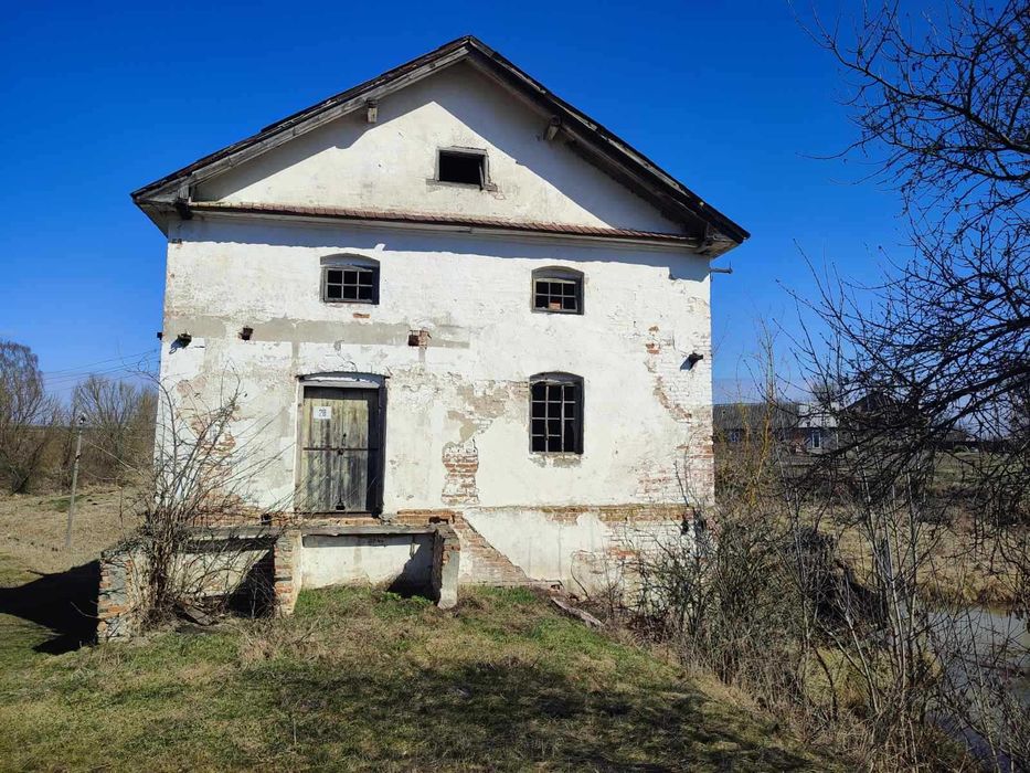 Нежитлове приміщення, площею 310,2 кв.м. Рівненська обл.