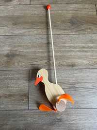 Zabawka drewniany pchacz kaczka (prawie jak nowy)