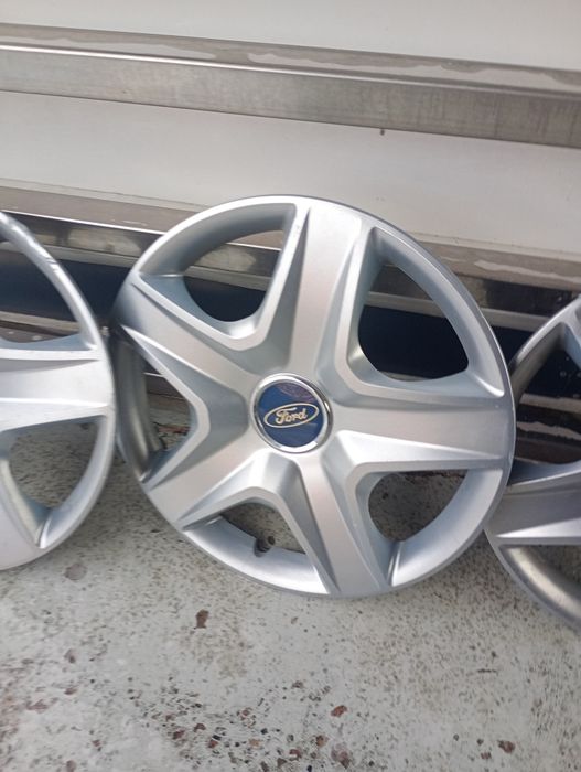 Колпаки Форд на 15