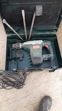 Młot wyburzebiowy udarowy Metabo MHE56 1300W 2840 obr/min.