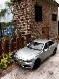 Czasopismo - BMW 335i-auta,model,kolekcje,autka