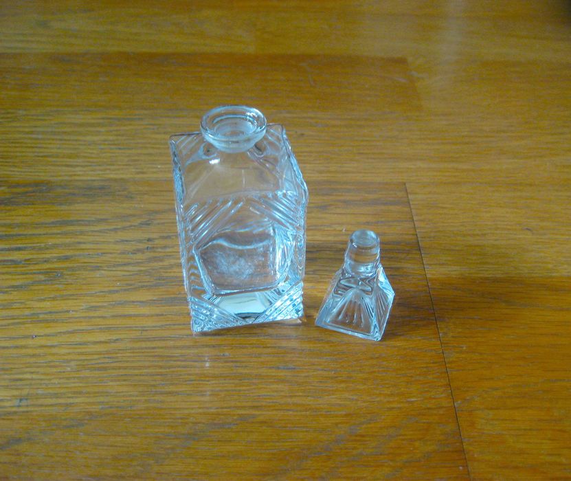 Frasco de Perfume em Cristal