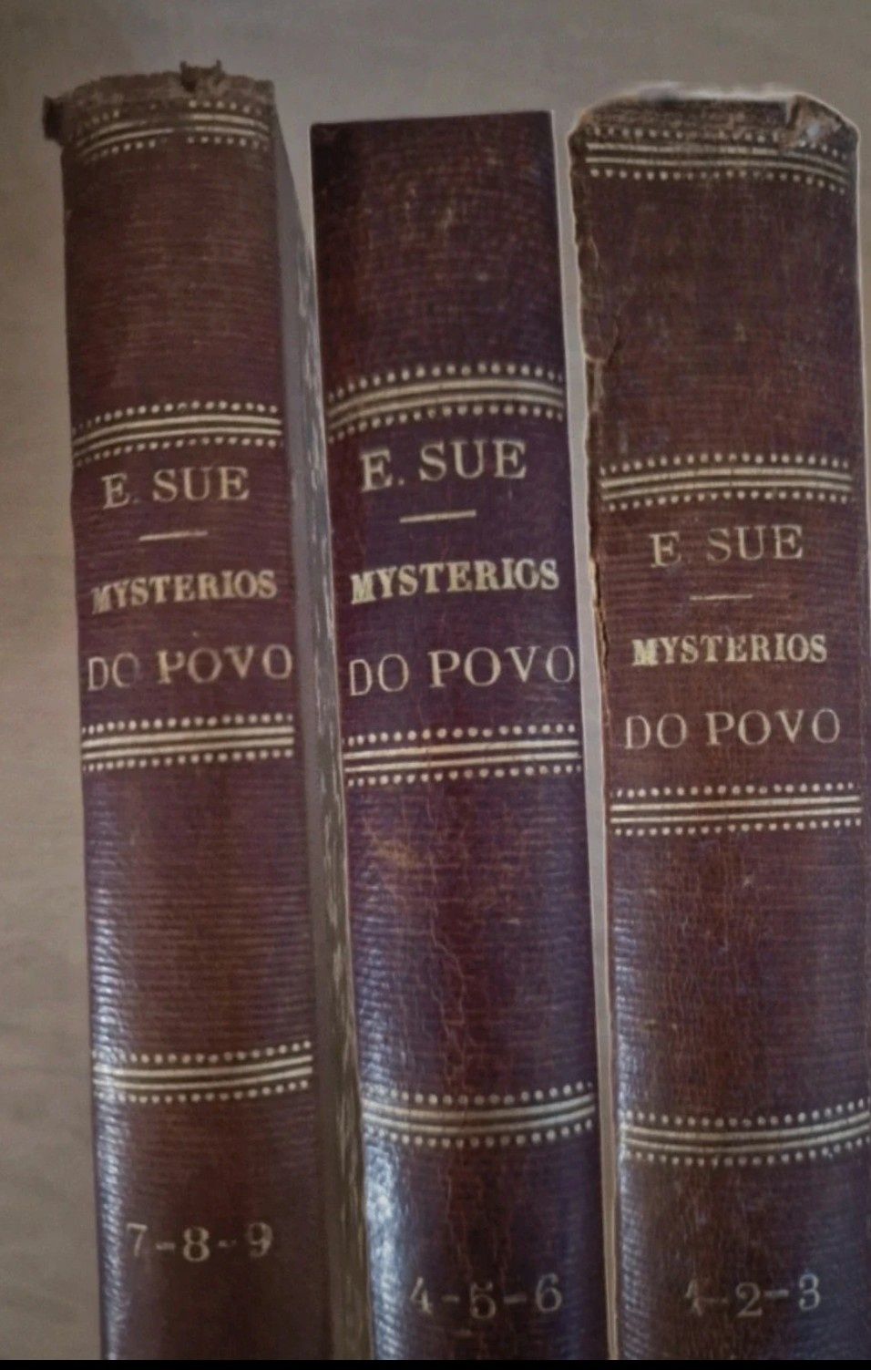 OS MYSTERIOS DO POVO. [3 VOLUMES]..de Eugénio Sue