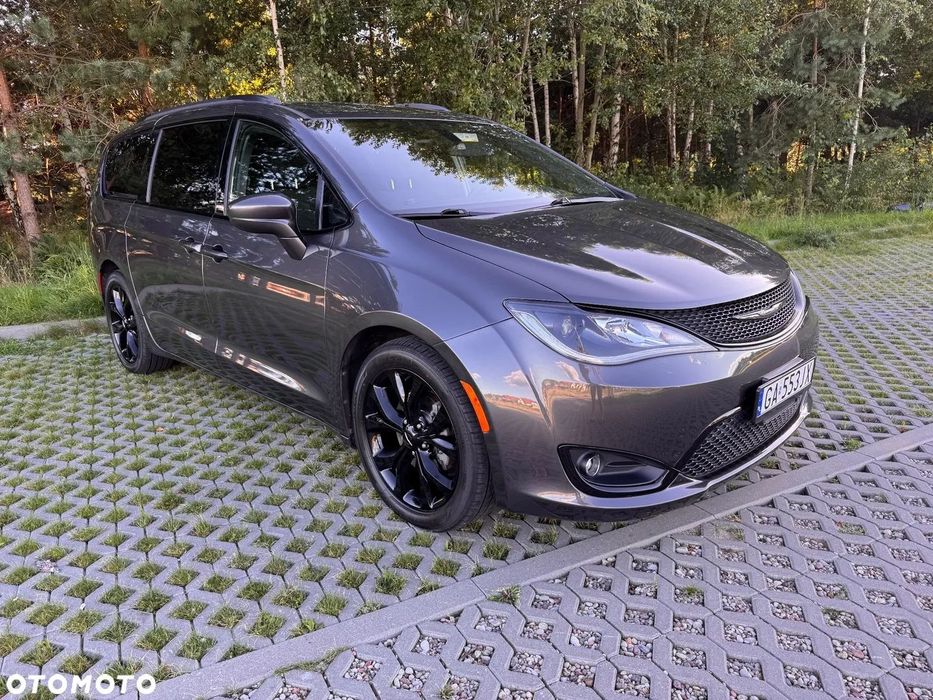 Chrysler Pacifica Chrysler Pacifica 3.6 MR’17 E6 Touring L Plus Aut. z 2019r.