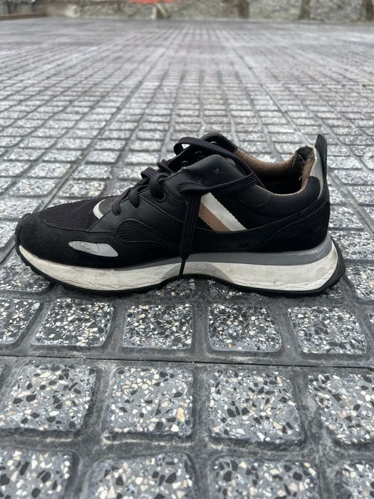 Sapatilhas Boss, tamanho 42