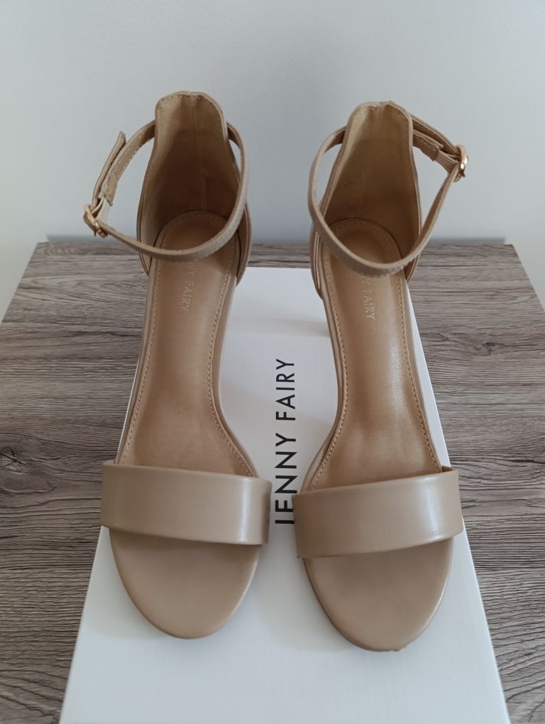 Buty damskie sandały na obcasie Jenny Fairy rozmiar 37