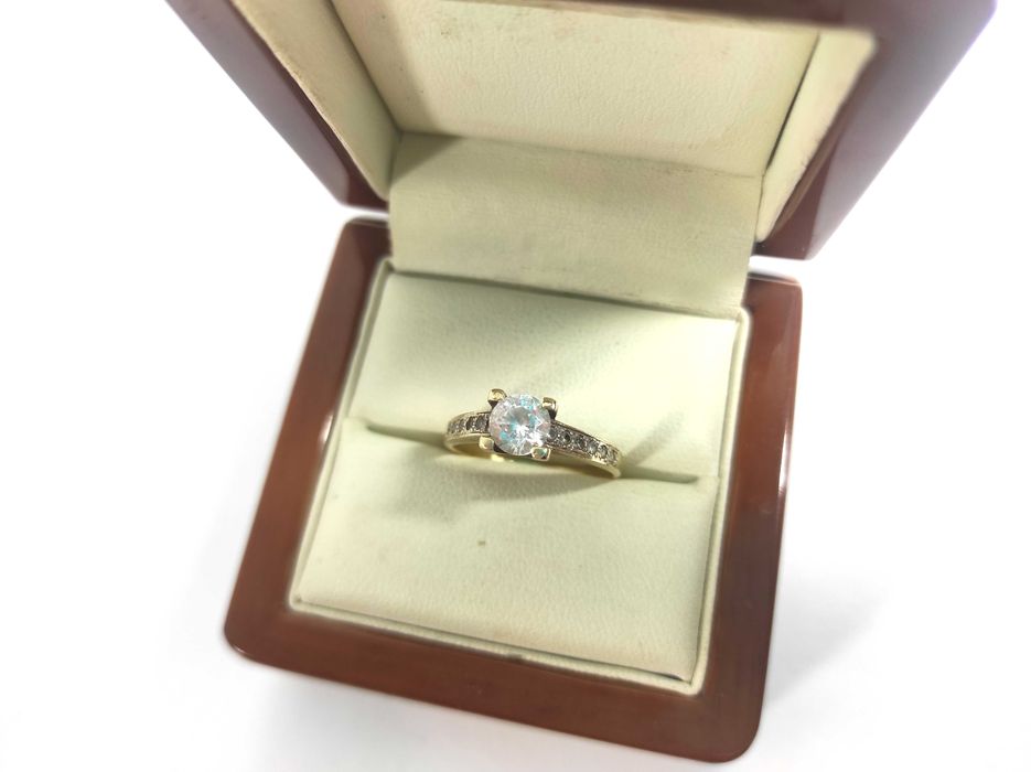 Uroczy PIERŚCIONEK Z CYRKONIAMI PR333 R17 Loombard Lubawa Lombard