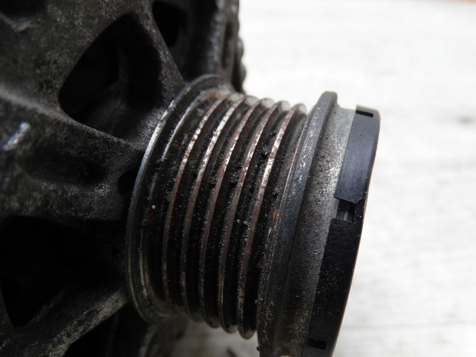 Генератор Fiat Doblo 1.3JTD/Opel Combo 1.3 CDTI 04- (14V/90A)