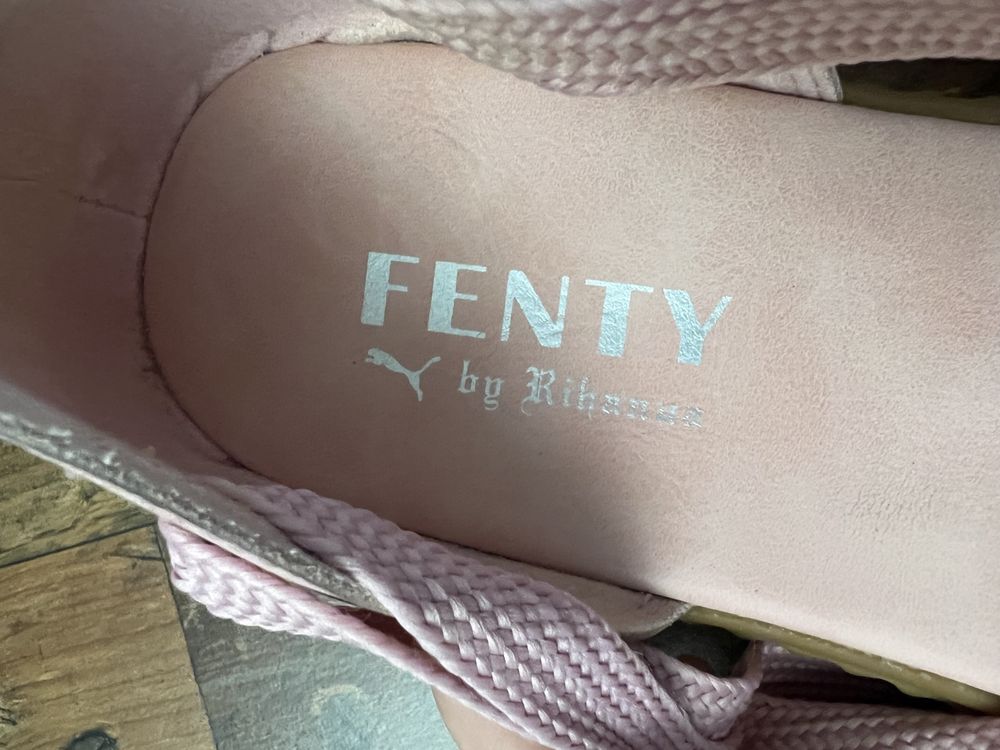 Босоніжки Puma Fenty by Rihanna