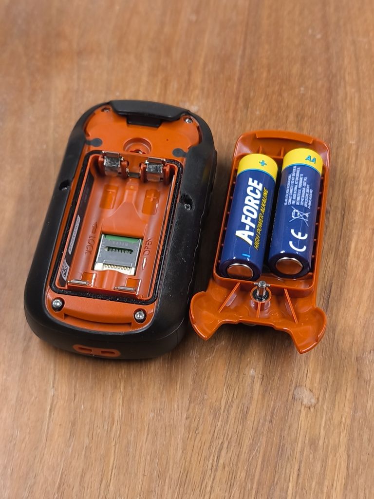 Туристичний навігатор Garmin eTrex 20